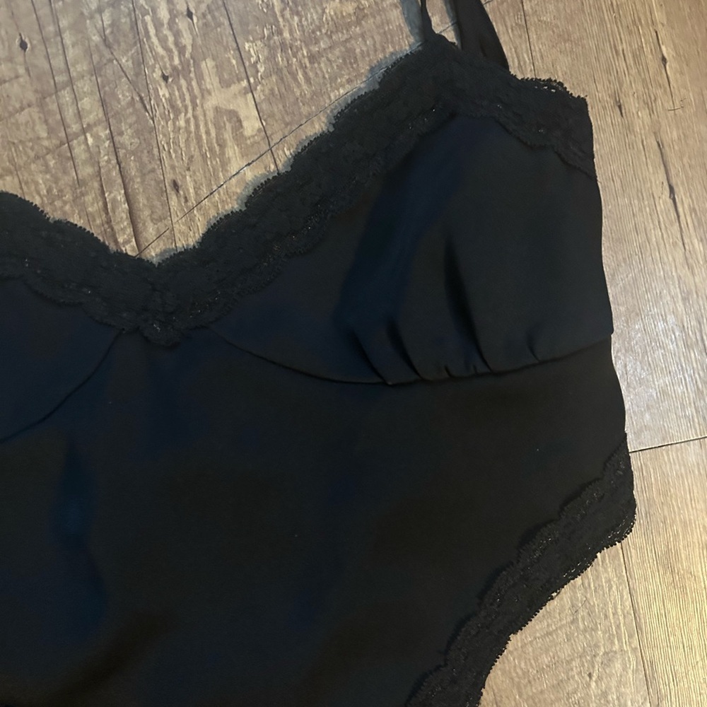 Forever 21 Black Satin Lace Toe Back Crop Top Size M - Picture 6 of 10